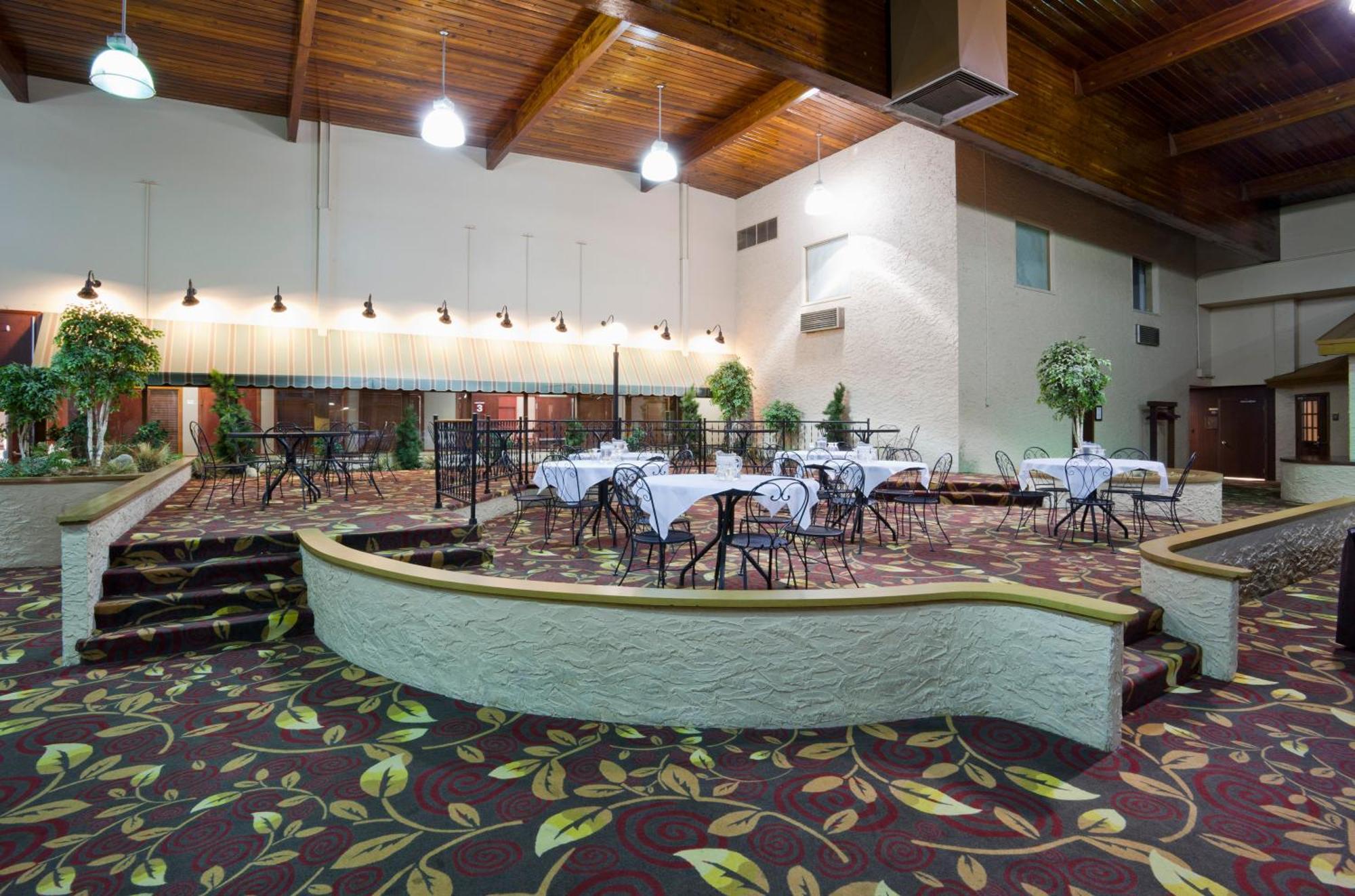 Holiday Inn Alexandria By Ihg מראה חיצוני תמונה