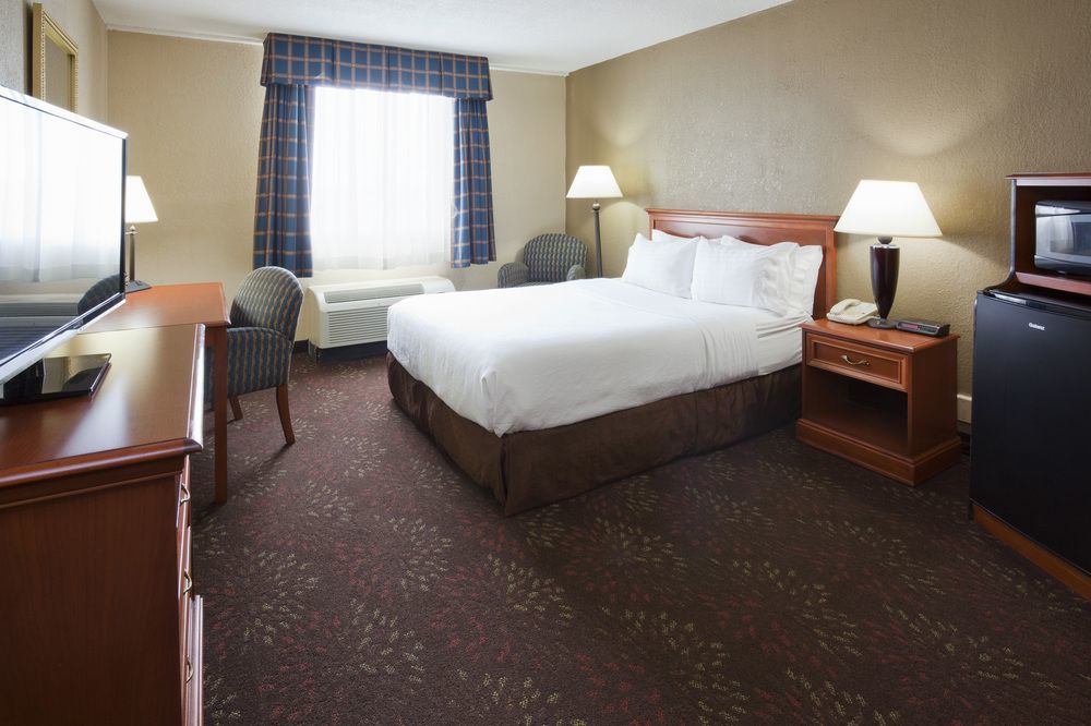 Holiday Inn Alexandria By Ihg מראה חיצוני תמונה